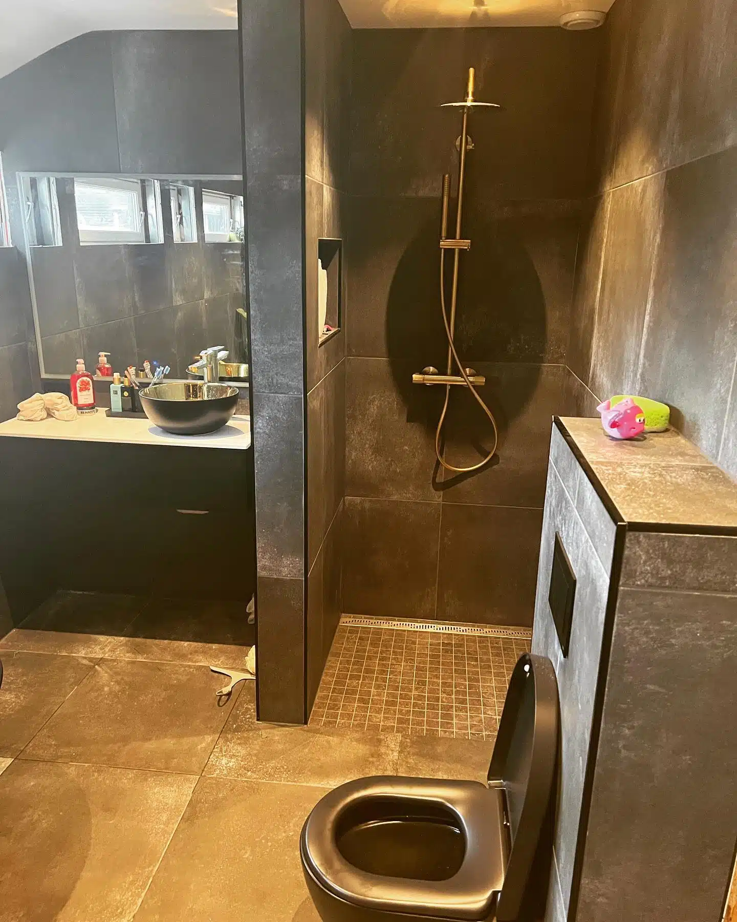 Mørkt bad, nybygg bad, nytt bad